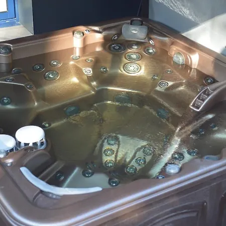 Maison Contemporaine Bien Jacuzzi Hammam Et Art Immersif Dans Un Cadre Zen Proximité Mont Michel Saint-James