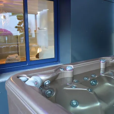 Maison Contemporaine Bien Jacuzzi Hammam Et Art Immersif Dans Un Cadre Zen Proximité Mont Michel Villa Saint-James