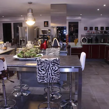 Maison 10 Pers - Jacuzzi Hammam - Mont St Michel 빌라 세인트제임스