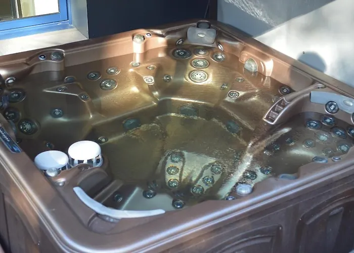 Maison 10 Pers - Jacuzzi Hammam - Mont St Michel 세인트제임스