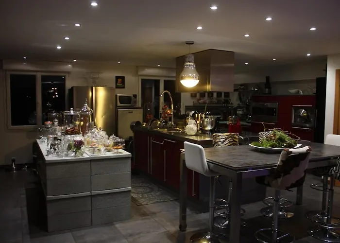 빌라 Maison 10 Pers - Jacuzzi Hammam - Mont St Michel *