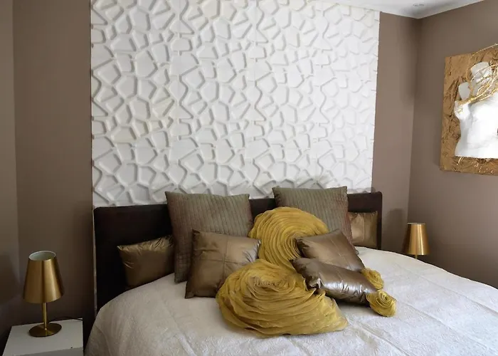 빌라 Maison 10 Pers - Jacuzzi Hammam - Mont St Michel *